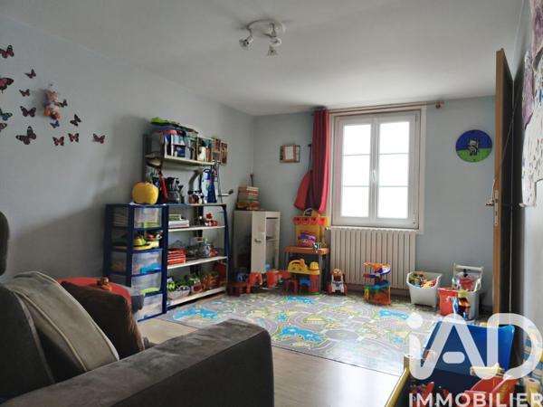 Maison à vendre 8 pièces 220 m² Châteaubernard