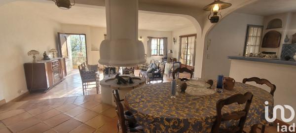 Maison à vendre 6 pièces 190 m² La Roquette-sur-Var