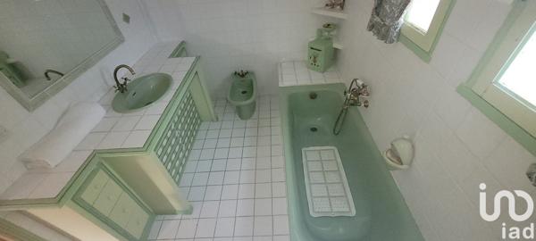 Maison à vendre 6 pièces 190 m² La Roquette-sur-Var