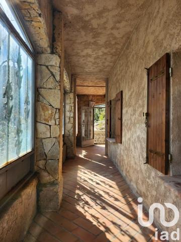 Maison à vendre 6 pièces 190 m² La Roquette-sur-Var