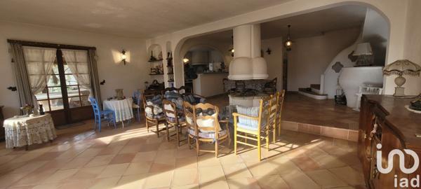 Maison à vendre 6 pièces 190 m² La Roquette-sur-Var