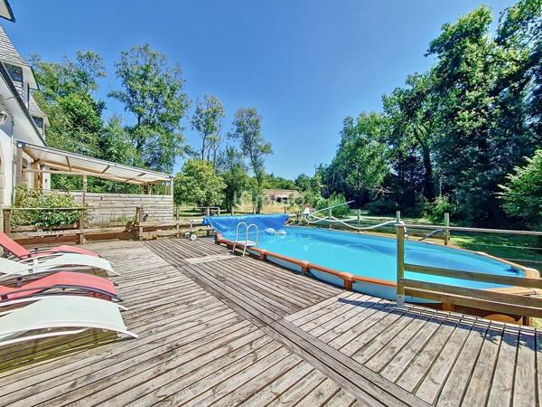 Maison de 235 m² à Cast 29150