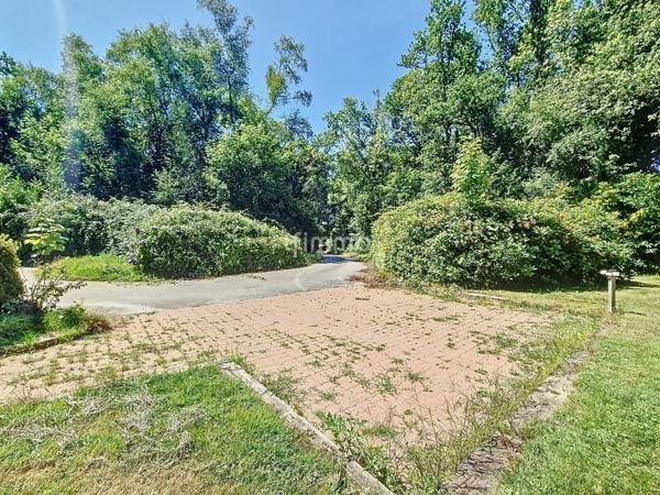 Maison de 235 m² à Cast 29150