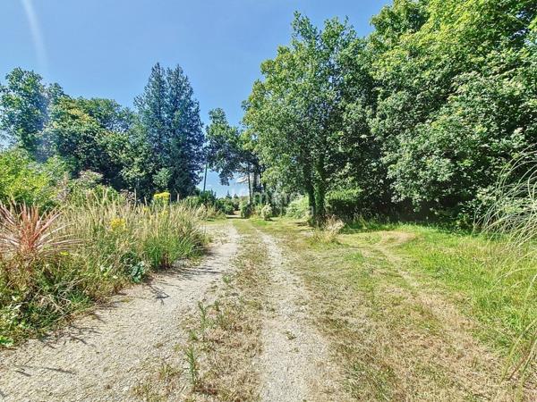 Maison de 235 m² à Cast 29150