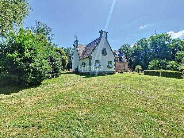 Maison de 235 m² à Cast 29150