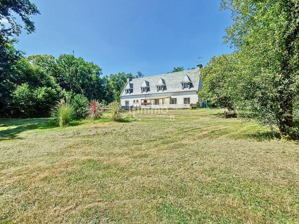 Maison de 235 m² à Cast 29150
