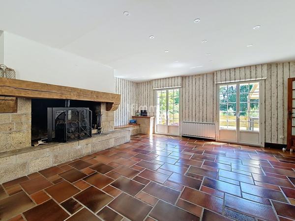 Maison de 235 m² à Cast 29150