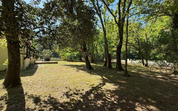 Maison à vendre    3 pièces •  Saint-Augustin