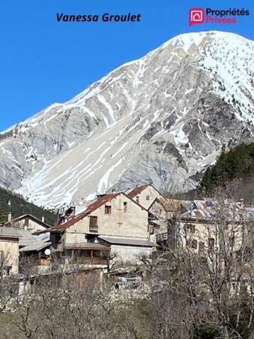 Charmante maison de village avec vue panoramique à La Valette ? Thorame Basse