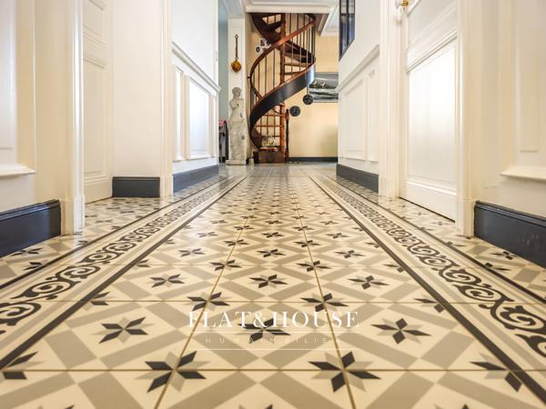 MAISON DE MAÎTRE|174 m² |5ch | garage triple 85m²| terrain 1200m²|combles aménageables