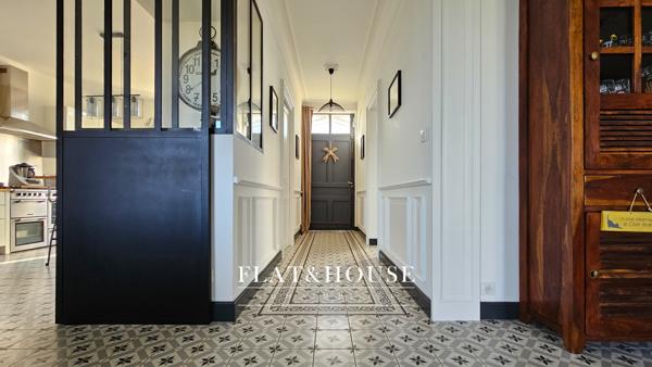 MAISON DE MAÎTRE|174 m² |5ch | garage triple 85m²| terrain 1200m²|combles aménageables