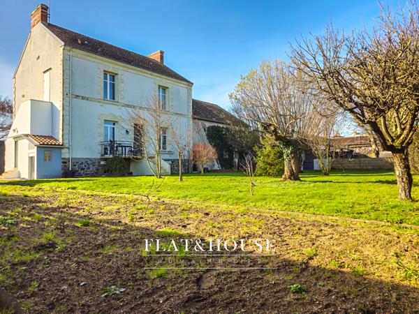 MAISON DE MAÎTRE|174 m² |5ch | garage triple 85m²| terrain 1200m²|combles aménageables