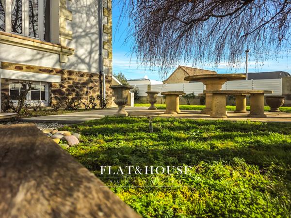 MAISON DE MAÎTRE|174 m² |5ch | garage triple 85m²| terrain 1200m²|combles aménageables