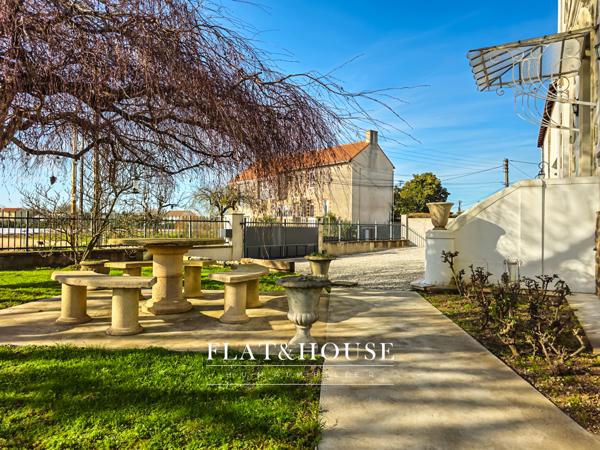 MAISON DE MAÎTRE|174 m² |5ch | garage triple 85m²| terrain 1200m²|combles aménageables