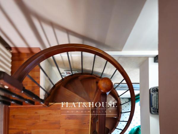 MAISON DE MAÎTRE|174 m² |5ch | garage triple 85m²| terrain 1200m²|combles aménageables