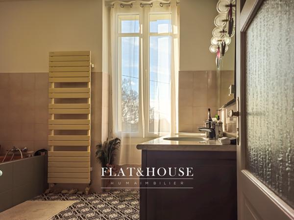 MAISON DE MAÎTRE|174 m² |5ch | garage triple 85m²| terrain 1200m²|combles aménageables