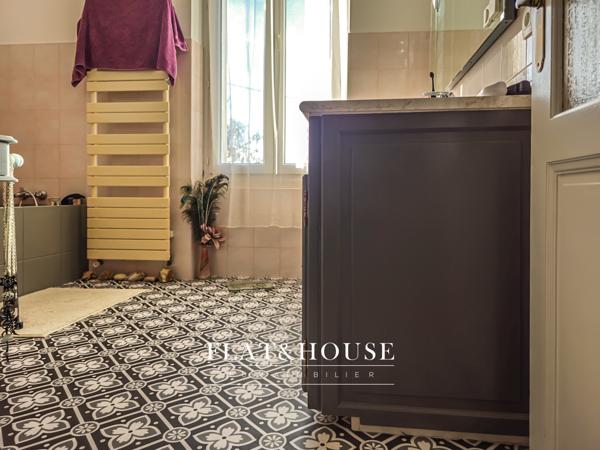 MAISON DE MAÎTRE|174 m² |5ch | garage triple 85m²| terrain 1200m²|combles aménageables