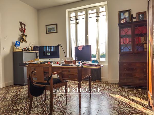 MAISON DE MAÎTRE|174 m² |5ch | garage triple 85m²| terrain 1200m²|combles aménageables