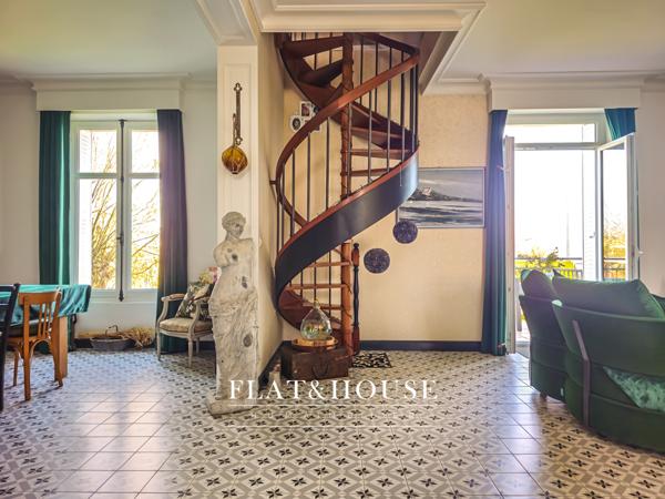 MAISON DE MAÎTRE|174 m² |5ch | garage triple 85m²| terrain 1200m²|combles aménageables