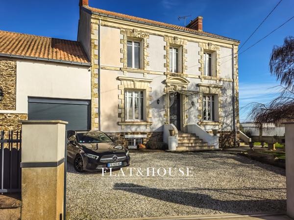 MAISON DE MAÎTRE|174 m² |5ch | garage triple 85m²| terrain 1200m²|combles aménageables