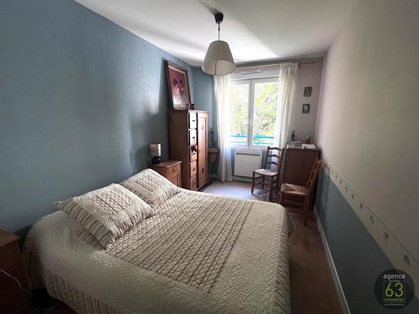 Beau et lumineux T4 de 99 m2, ascenseur, 38 m2 de terrasses, garage de 18 m2, copropriété de standing
