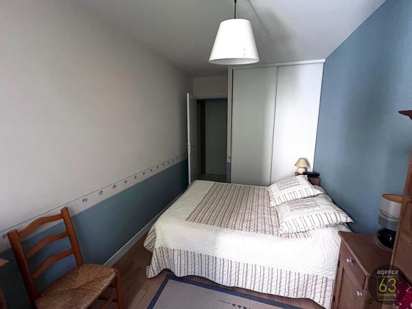 Beau et lumineux T4 de 99 m2, ascenseur, 38 m2 de terrasses, garage de 18 m2, copropriété de standing