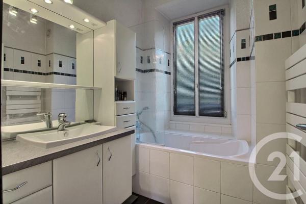 Appartement F2 à vendre  2 pièces - 48,32 m 2   PUBLIER  - 74
