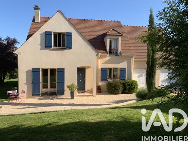 Maison à vendre 7 pièces 162 m² Saint-Arnoult-en-Yvelines