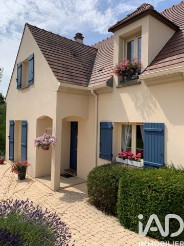 Maison à vendre 7 pièces 162 m² Saint-Arnoult-en-Yvelines