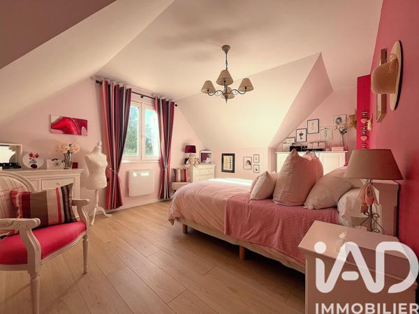 Maison à vendre 7 pièces 162 m² Saint-Arnoult-en-Yvelines