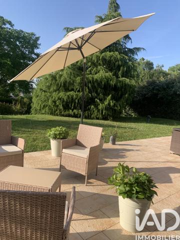 Maison à vendre 7 pièces 162 m² Saint-Arnoult-en-Yvelines