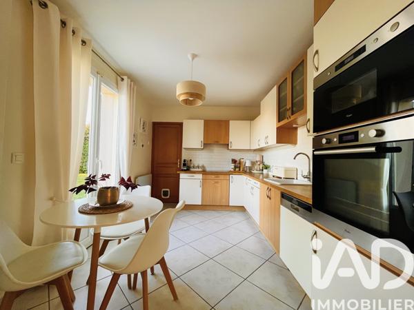 Maison à vendre 7 pièces 162 m² Saint-Arnoult-en-Yvelines