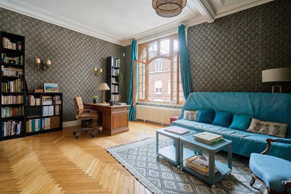 Lille, maison de Maitre, 310 m², jardin et garage