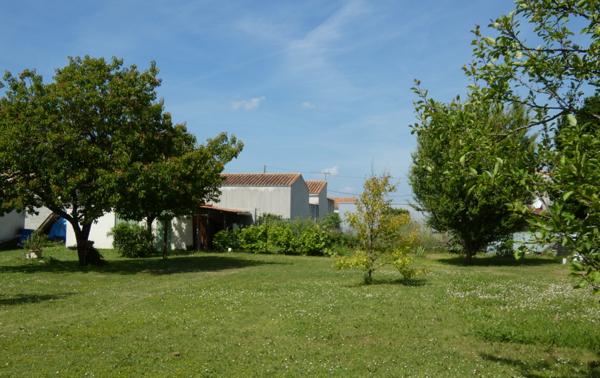 MEDIS -PROCHE CENTRE -TERRAIN CONSTRUCTIBLE DE 539 M²