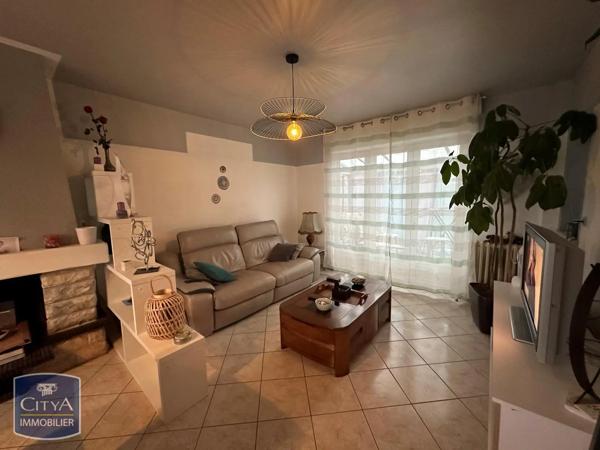 Maison à louer 4 pièces 81.7m² Cambrai (59400)