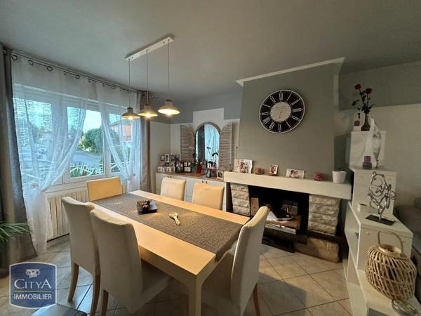 Maison à louer 4 pièces 81.7m² Cambrai (59400)