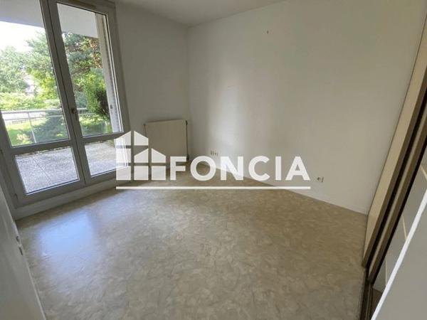 Location Appartement 3 pièces 66.44 m² - 6 RUE JEAN MONNET Guyancourt 78280