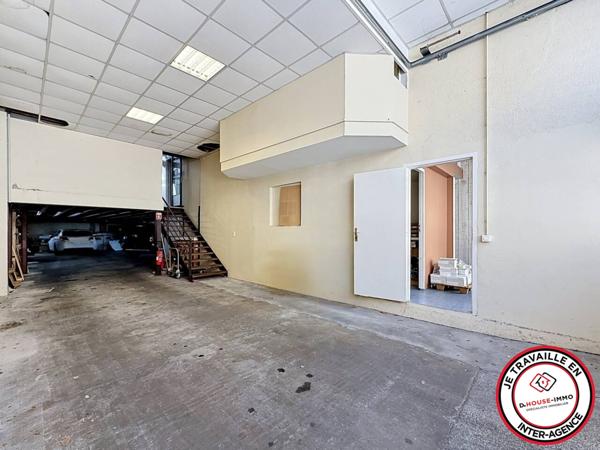 Bureau à louer 11 pièces de 305 m²