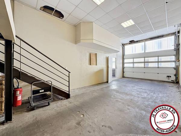 Bureau à louer 11 pièces de 305 m²