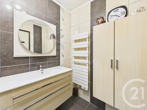 Appartement à vendre  3 pièces - 67,51 m 2   LA VALETTE DU VAR  - 83
