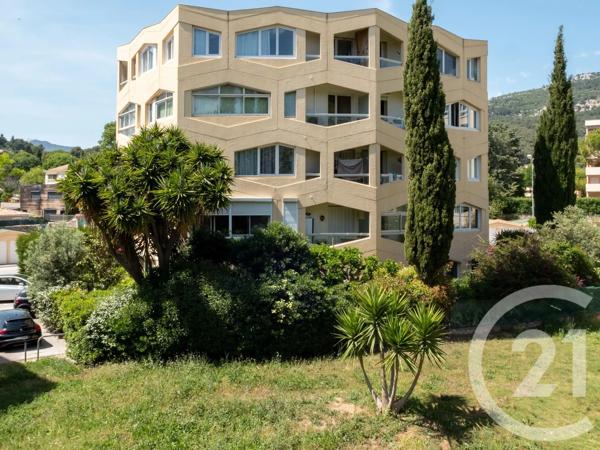 Appartement à vendre  3 pièces - 67,51 m 2   LA VALETTE DU VAR  - 83