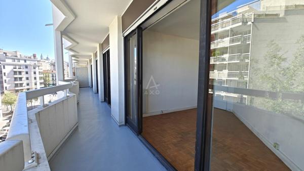 Paris 18?  Rue Vauvenargues | 4 pièces avec balcon, parking et gardien