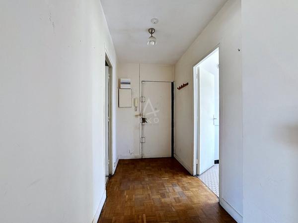 Paris 18?  Rue Vauvenargues | 4 pièces avec balcon, parking et gardien