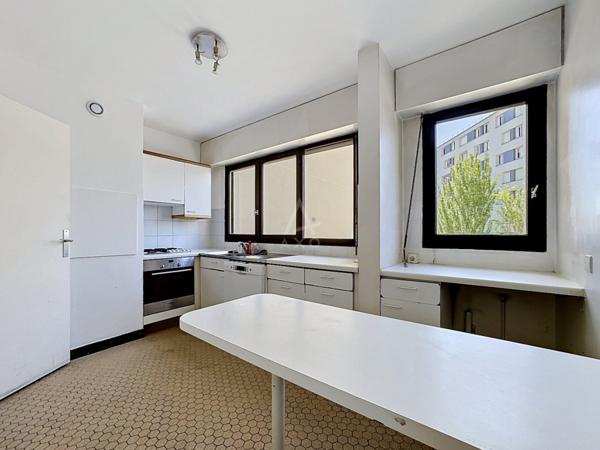 Paris 18?  Rue Vauvenargues | 4 pièces avec balcon, parking et gardien