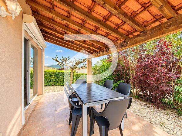 Bastide 18 pièces 345 m2
