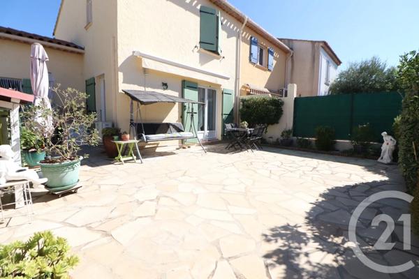 Appartement T3 à vendre  3 pièces - 70,58 m 2   ST RAPHAEL  - 83