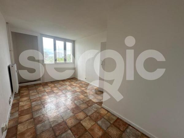Location 1 Pieces 33 59370 Mons En Baroeul 15 0554 01 0065