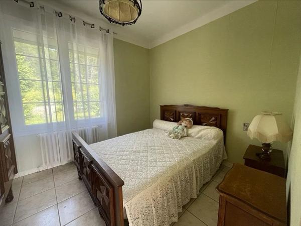 Agréable maison sur son terrain arboré
