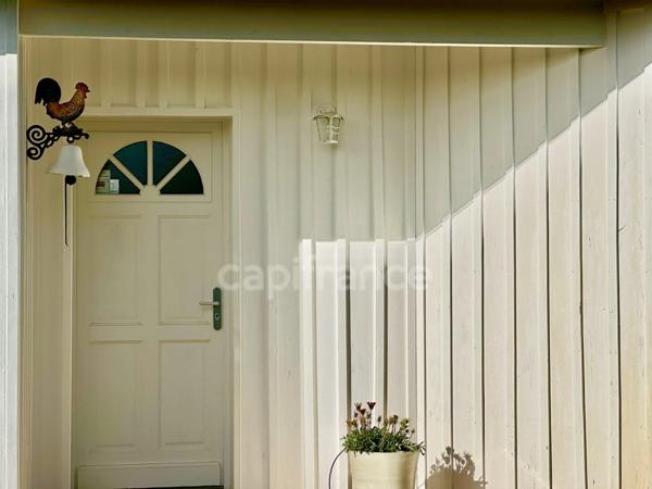 AUDENGE (33)-maison 210m² dont 71m² de dépendance -Plain pied-calme-proche collège-panneaux solaires-