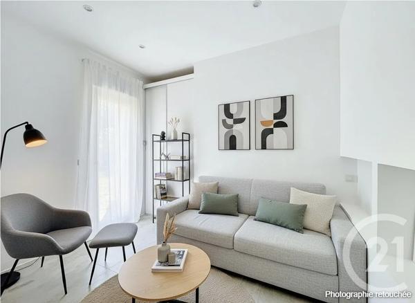 Maison à vendre  6 pièces - 174 m 2   MOUGINS  - 06